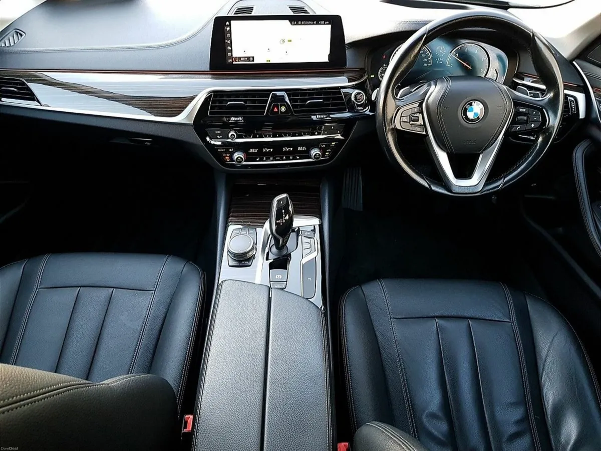 BMW 5-Series 520d SE - Image 4