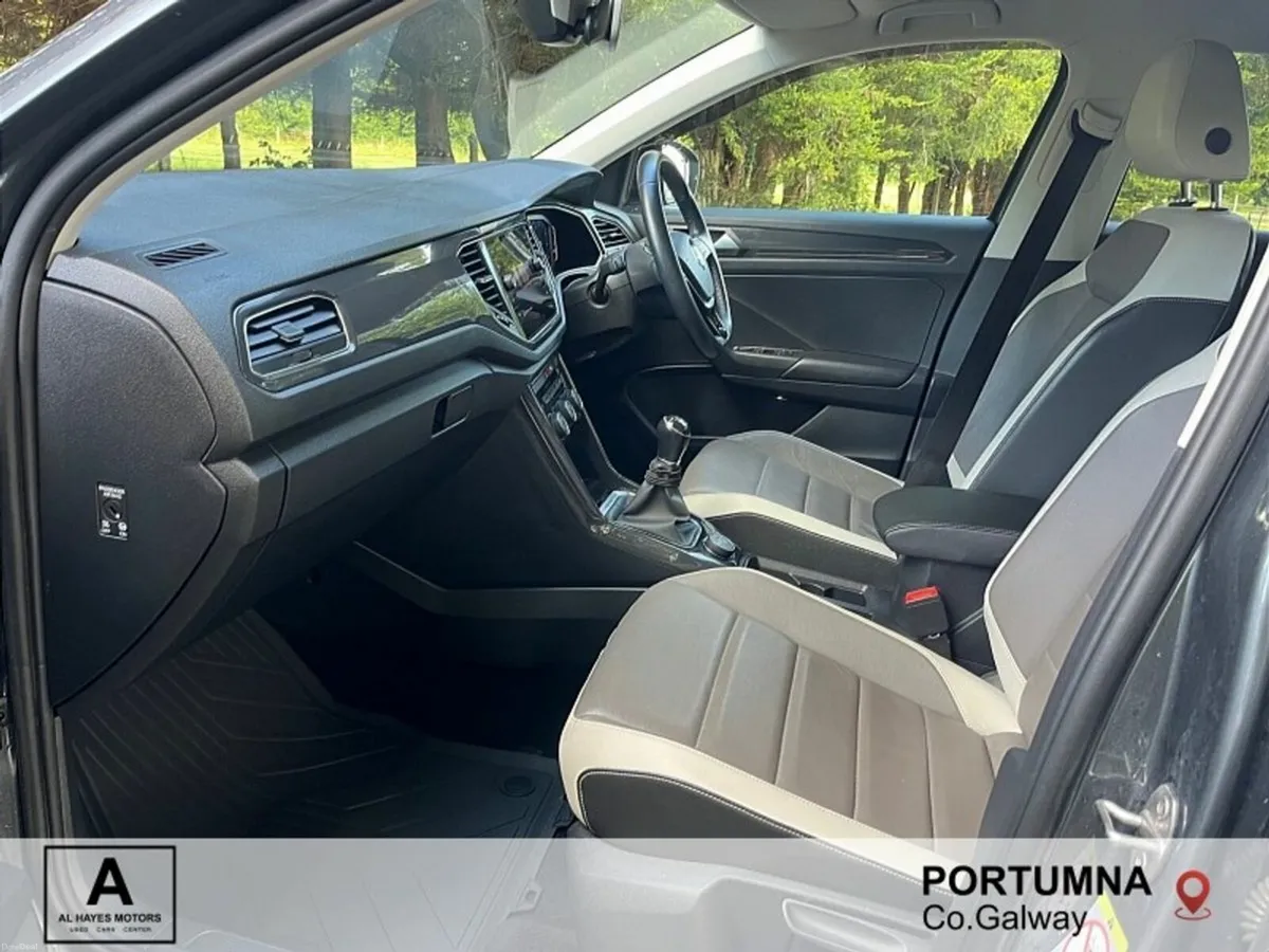 Volkswagen T-Roc SPORT 2.0 TDI 150bhp *4X4* - Image 4