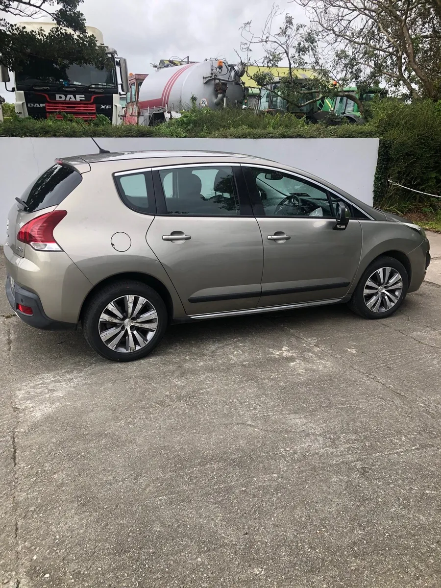Peugeot 3008 2015 - Image 1
