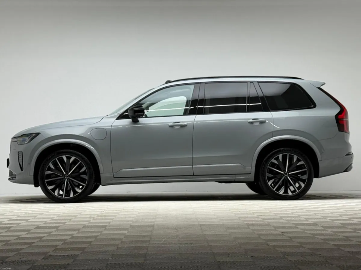 Volvo XC90 ULTRA T8 RECHARGE 2.0 455HP PHEV *7 SEA - Image 4