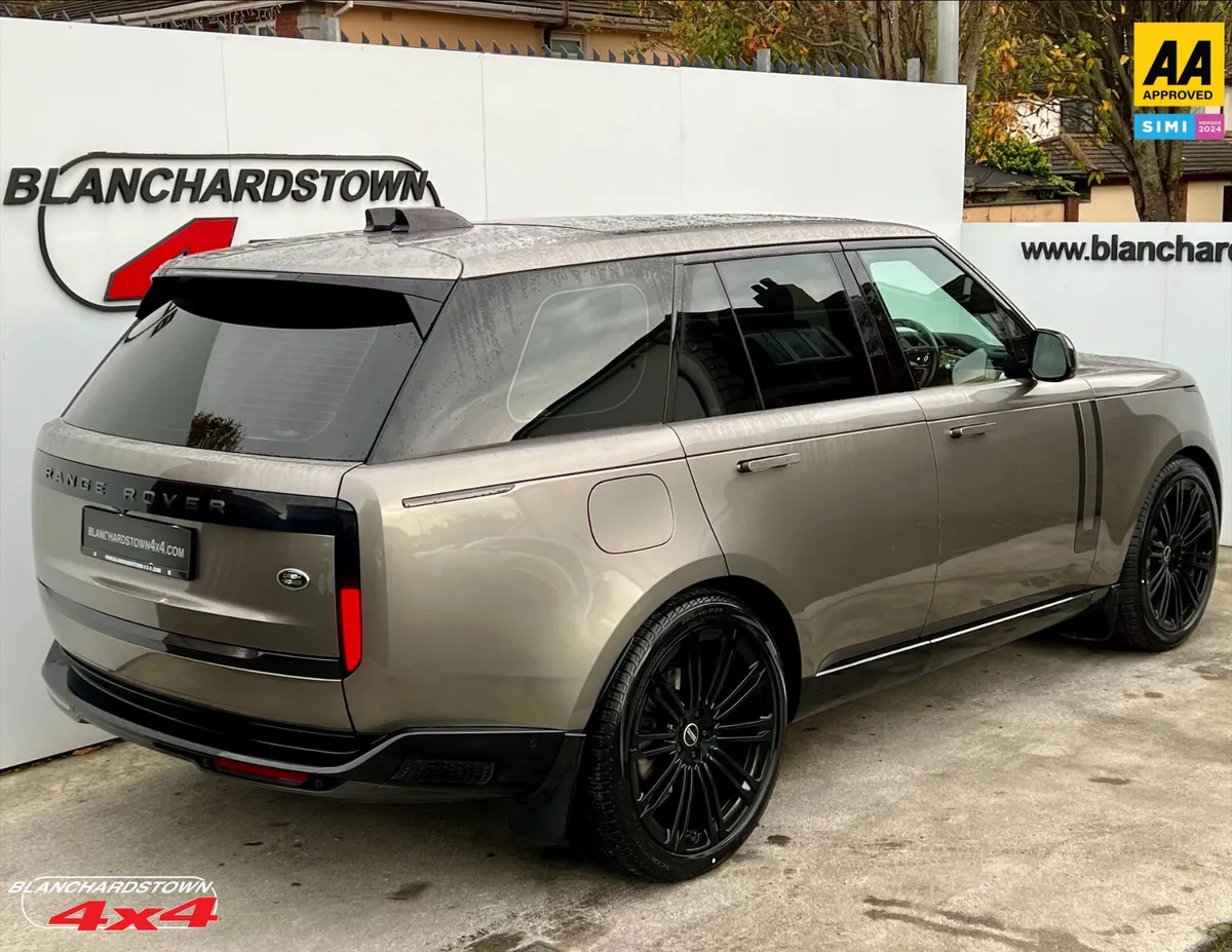 LAND ROVER RANGE ROVER D350 HSE - Image 2
