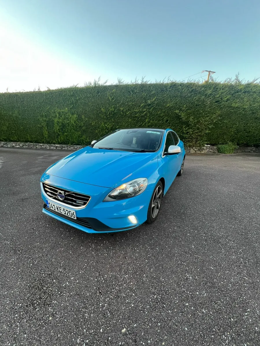 Volvo V40 - R-Design - Rebel Blue - Diesel - 2014 - Image 3