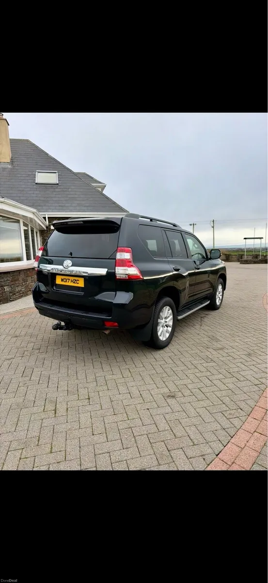 * 2017 Toyota Landcruiser 7 seater * - Image 4