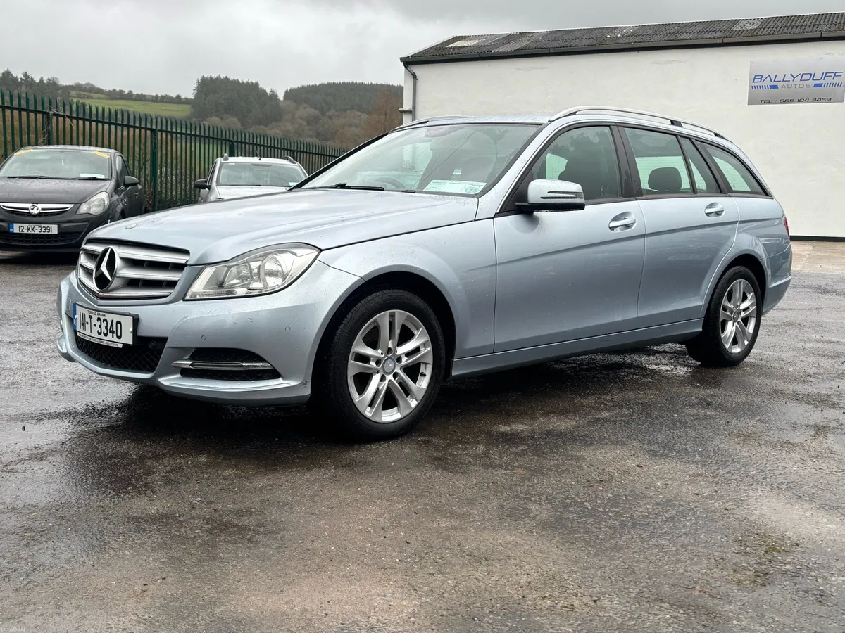 MERC c220 estate - Image 4