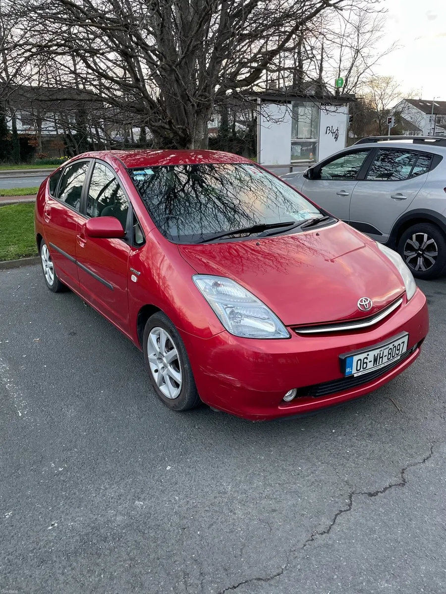 Toyota Prius 2006 Hybrid - Image 4