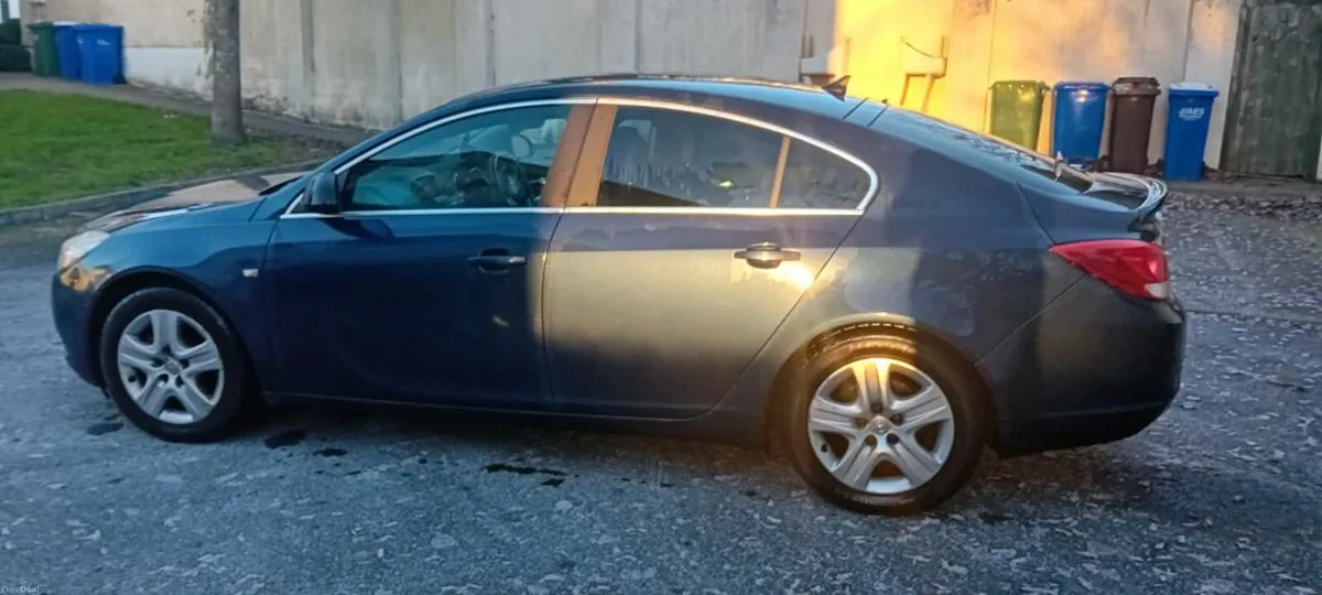 2010 Vauxhall Insignia, Nct 9/26 tax 1/26 no offer - Image 2