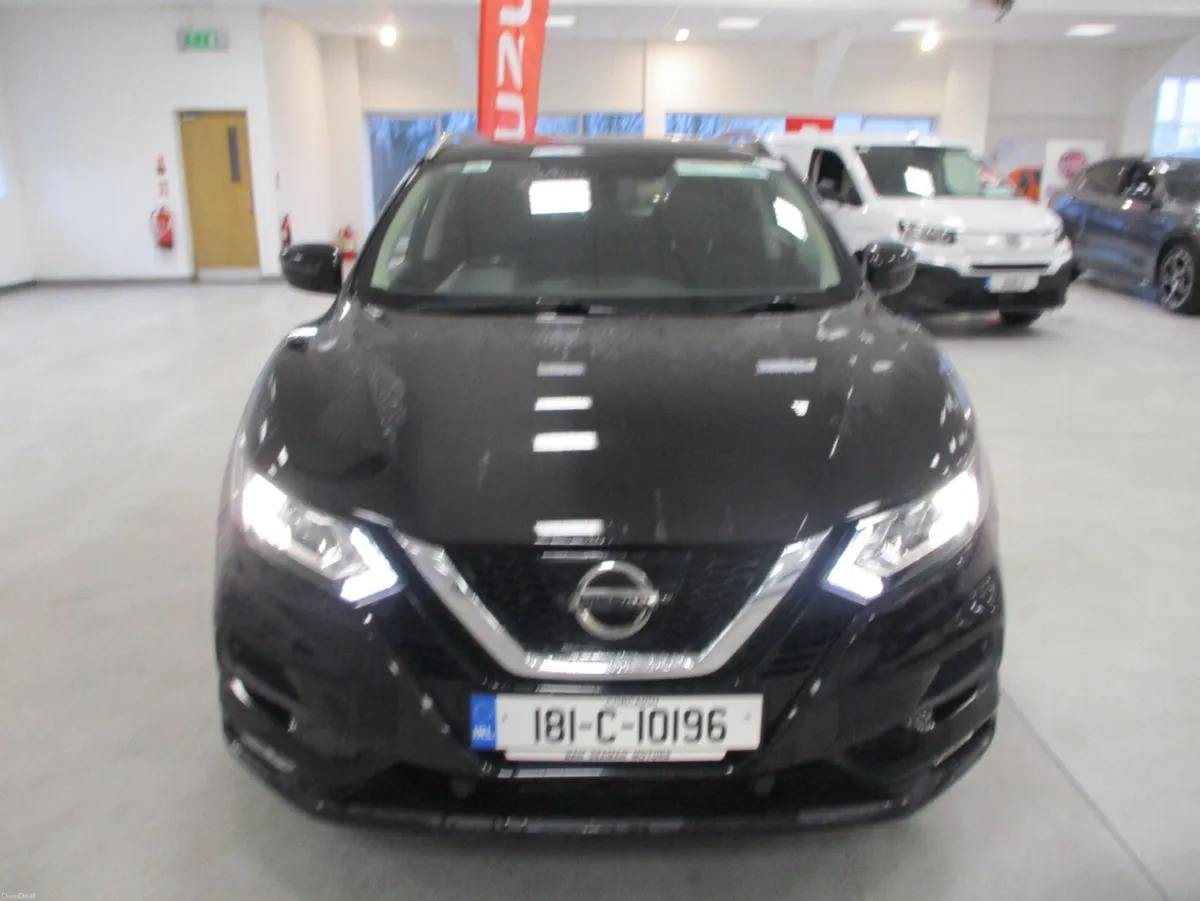 Nissan Qashqai SV 1.5 DSL PANORAMIC ROOF 2018 - Image 4