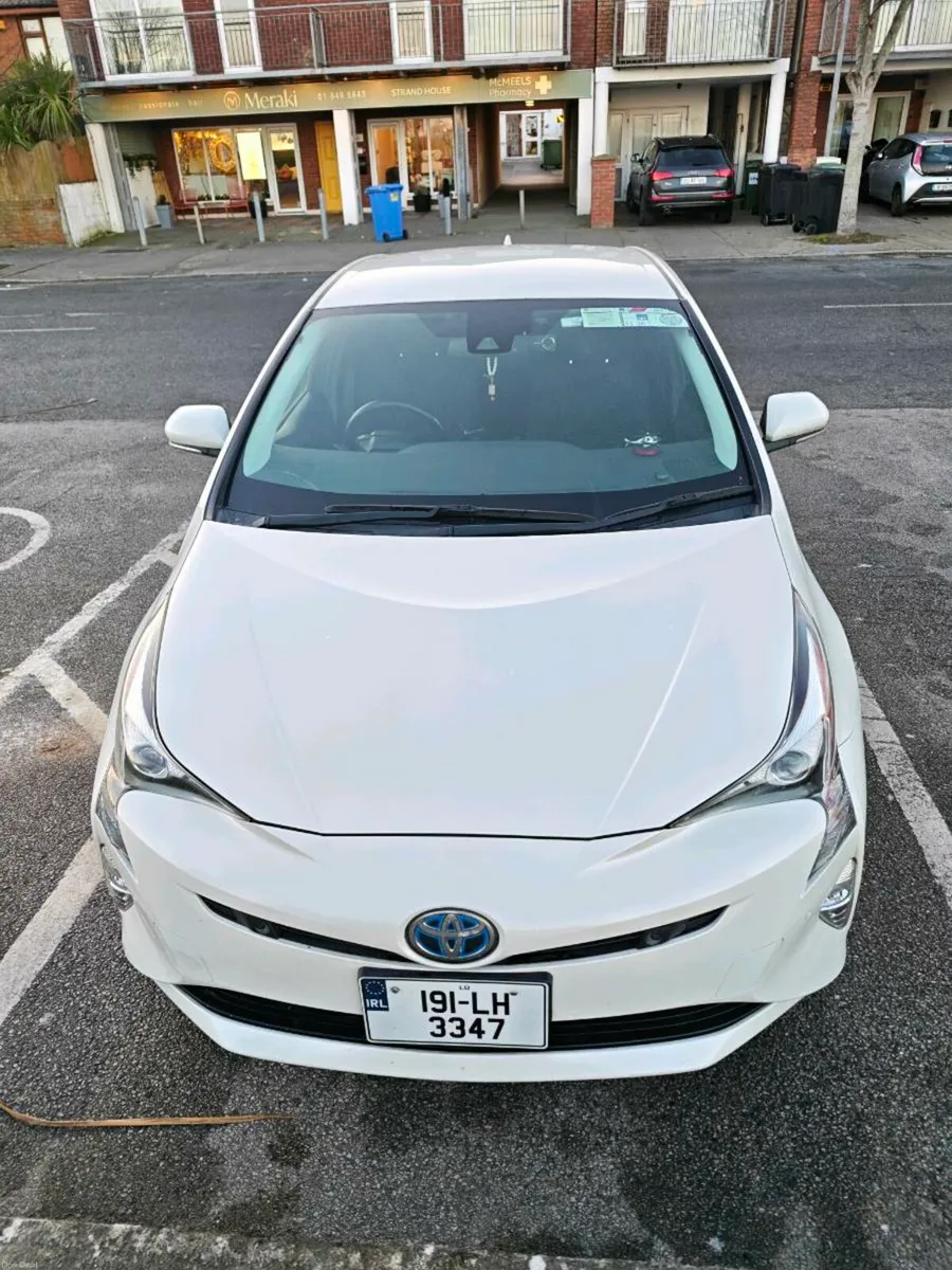 toyota prius 2019 - Image 1