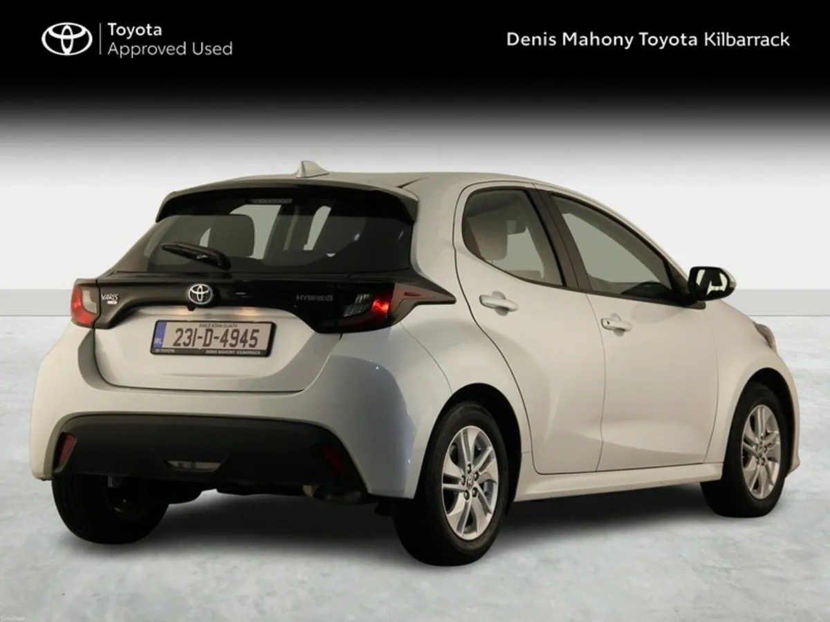 Toyota Yaris 1.5 HYBRID LUNA AUTO - Image 2