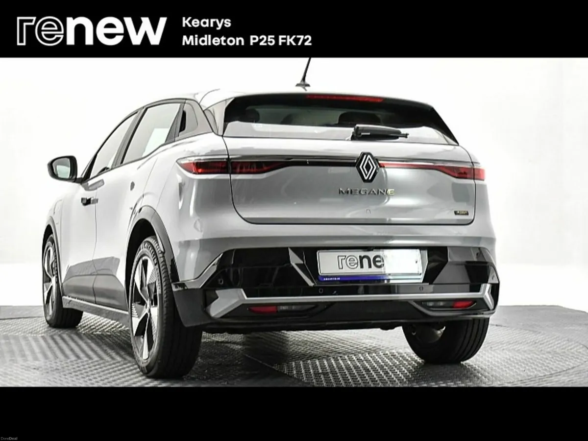 Renault Megane E-Tech Equilibre EV60 220hp - Image 4