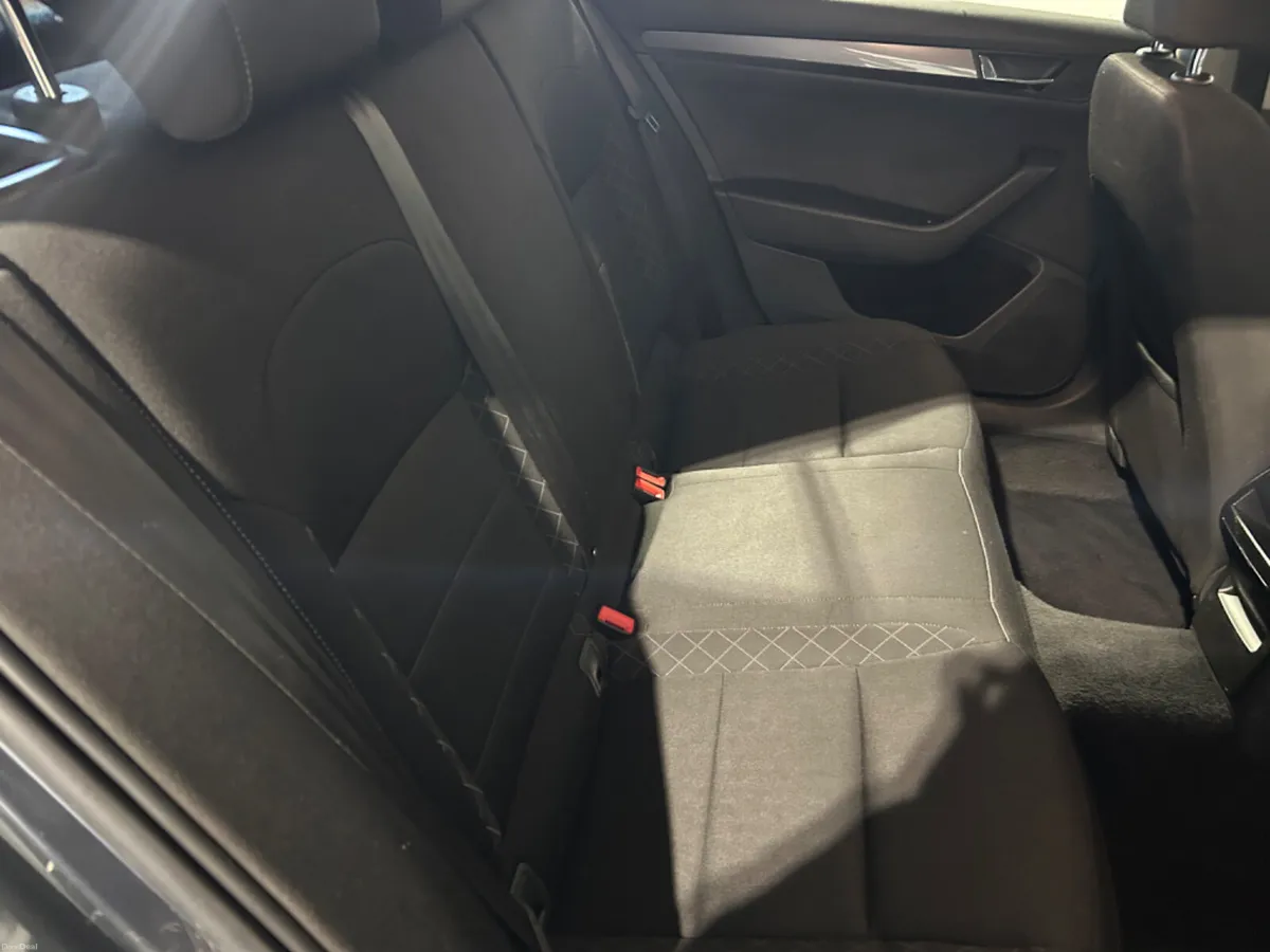 Skoda Superb 2017 (Automatic) - Image 4