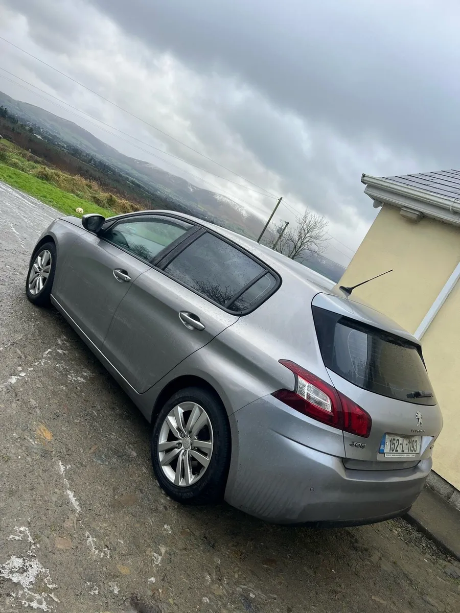 Peugeot 308 1.6 BlueHDI Automatic - Image 2