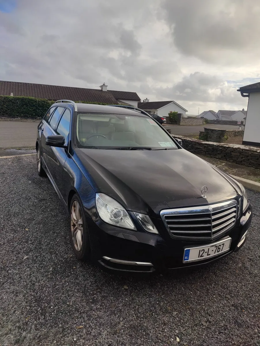 Mercedes-Benz E-Class 2012 - Image 1
