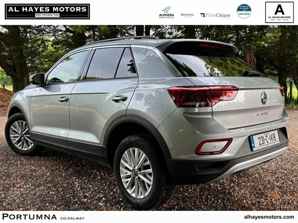 Volkswagen T-Roc 2023 LIFE 2.0 TDI 6SPEED 116BHP - Image 3