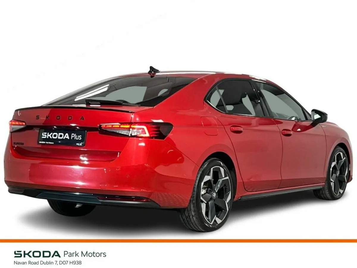 Skoda Superb Sportline DSG 2.0TDI 150BHP - Reversi - Image 3
