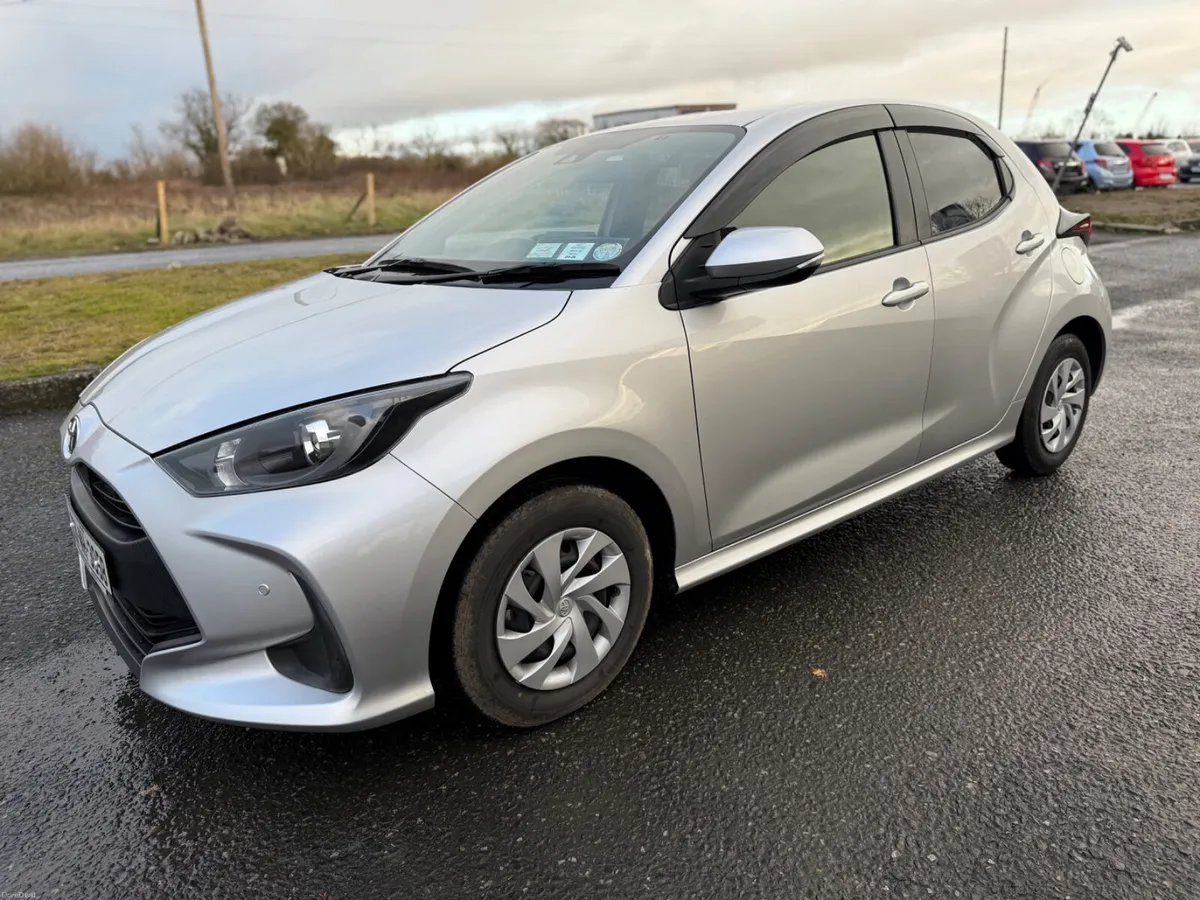 Toyota Yaris 2020 1.5L HYBRID PETROL AUTOMATIC - Image 3