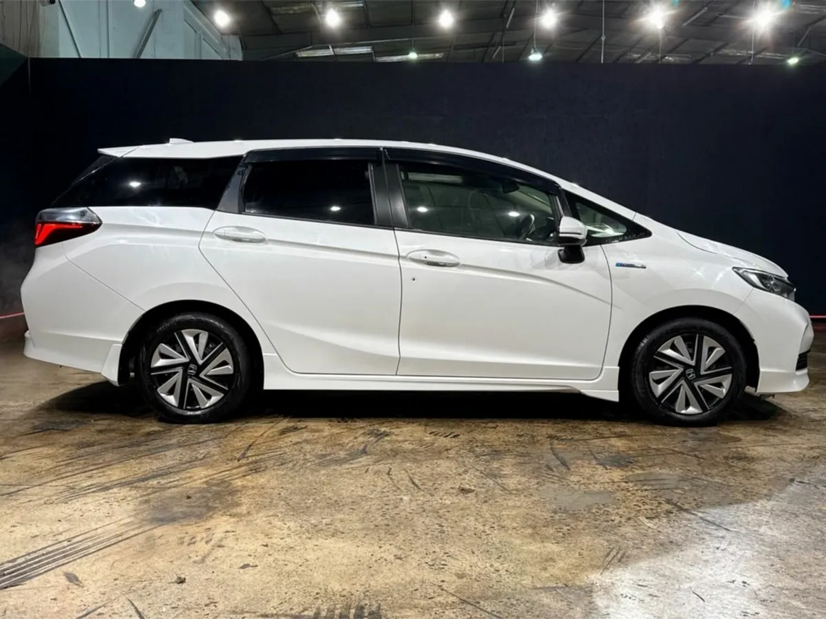 Honda Shuttle HYBRID 1.5L AUTOMATIC - CRUISE CONTR - Image 3