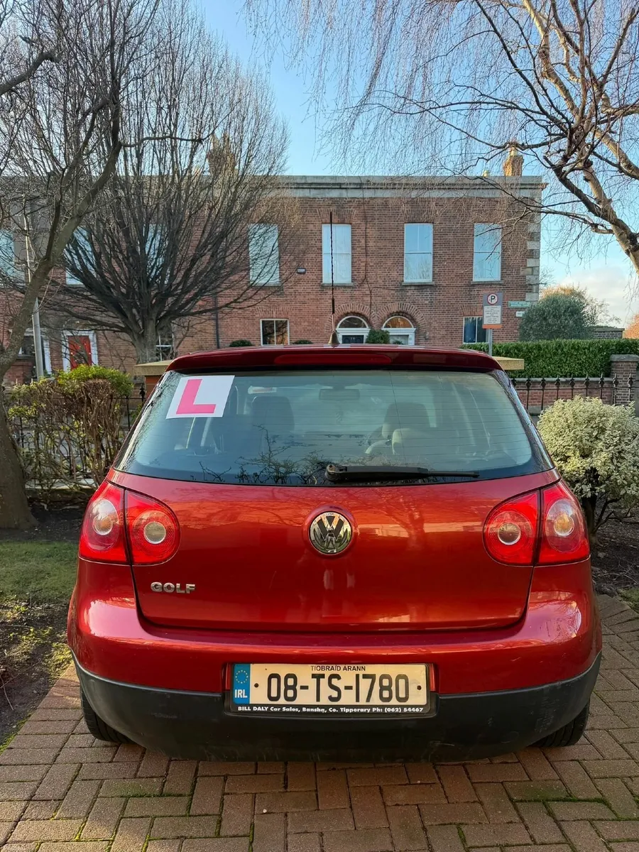 Volkswagen Golf 2008 - Image 2