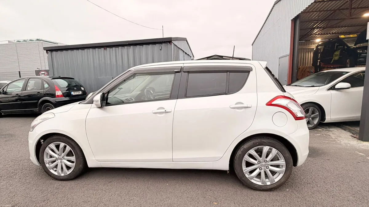 SUZUKI SWIFT 2016 WHITE - Image 3