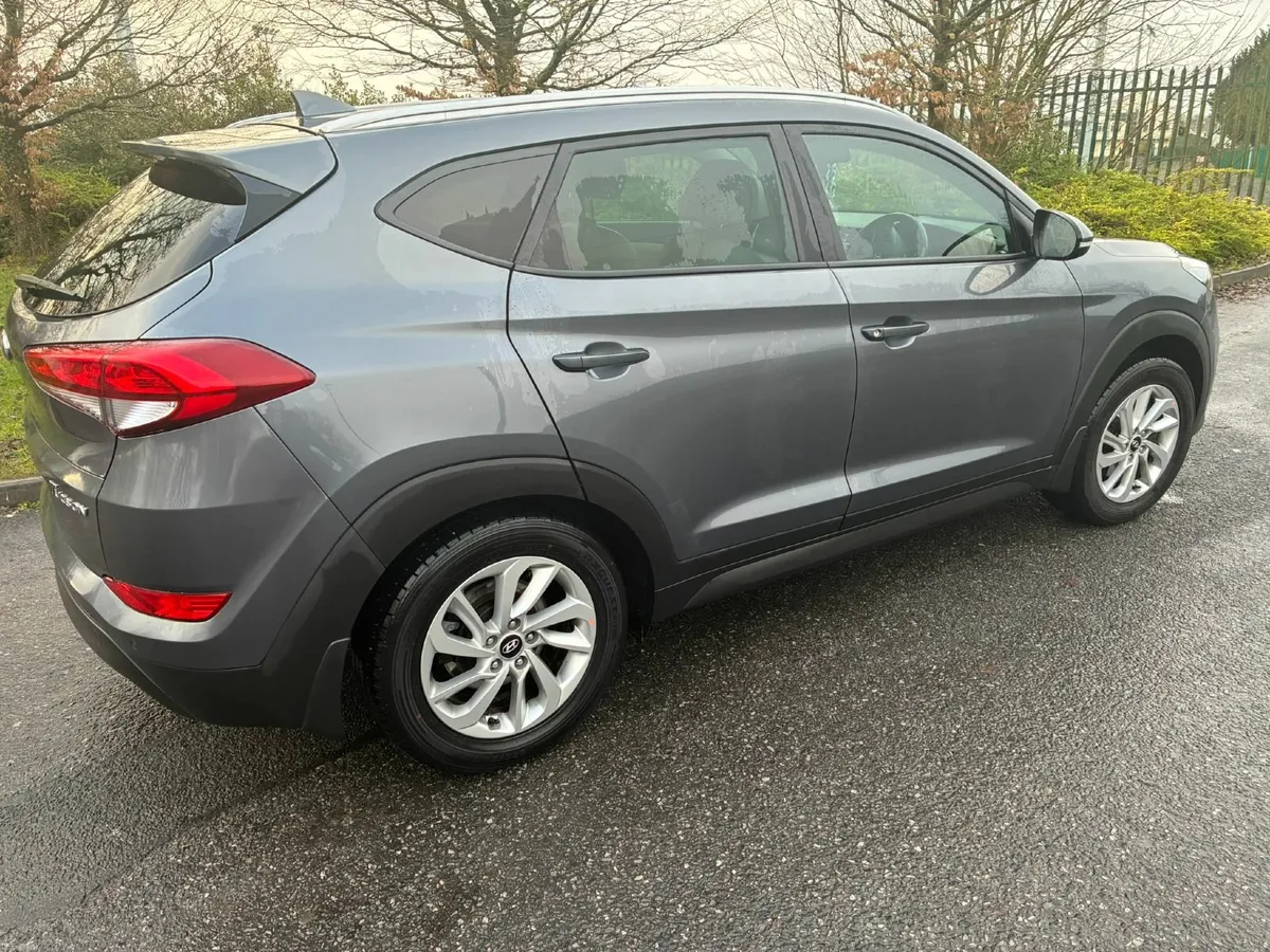 Hyundai Tucson 2016 Executive 1.7 - Image 3