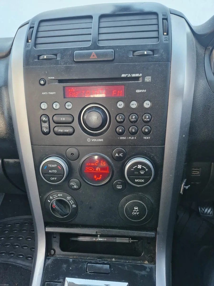 Suzuki Grand Vitara 2012 - Image 4