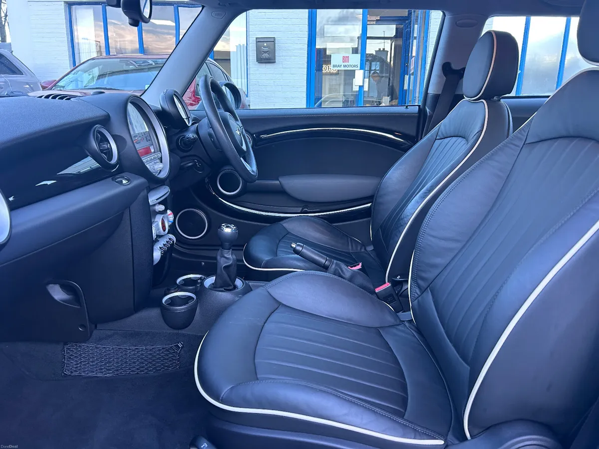 2009 MINI COOPER 1.6 PETROL LOW KMS - Image 4