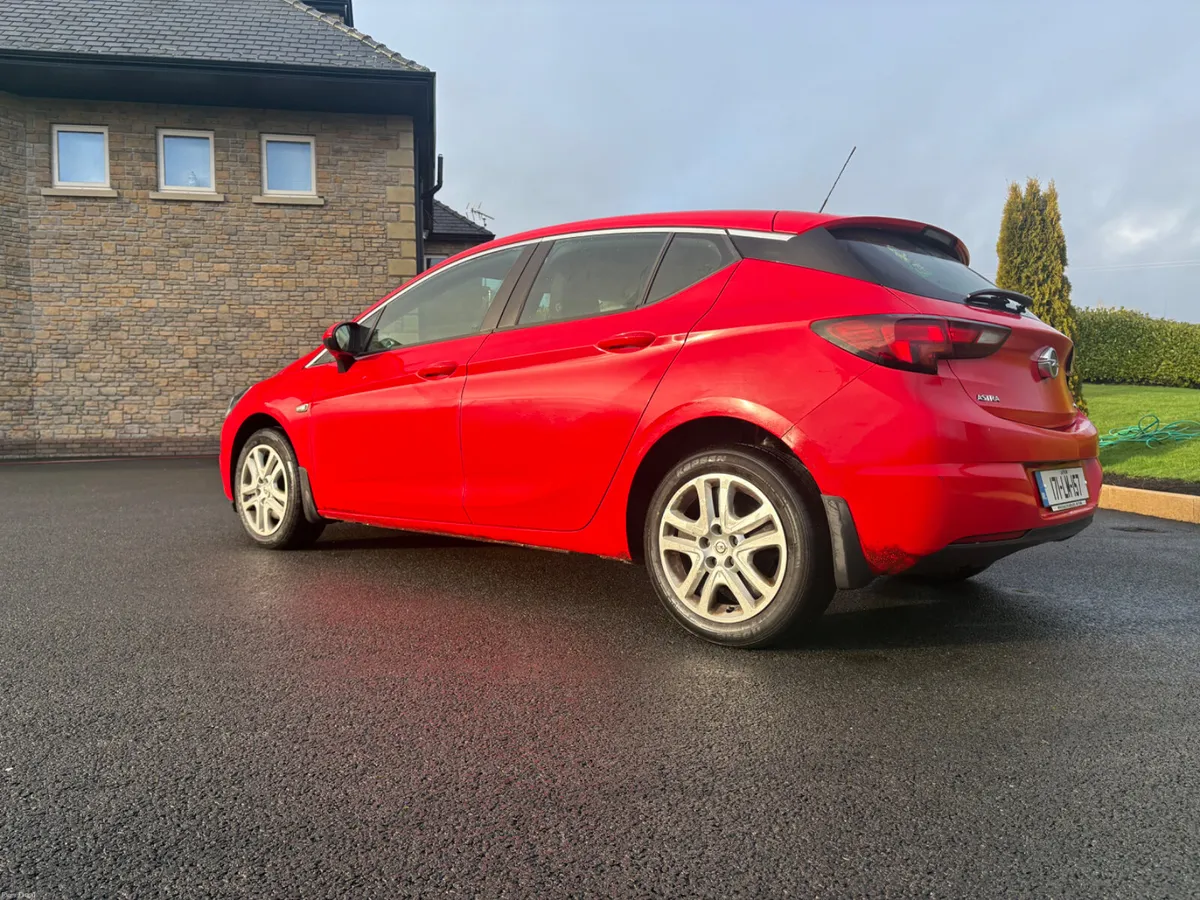 Opel Astra 2017 - Image 5