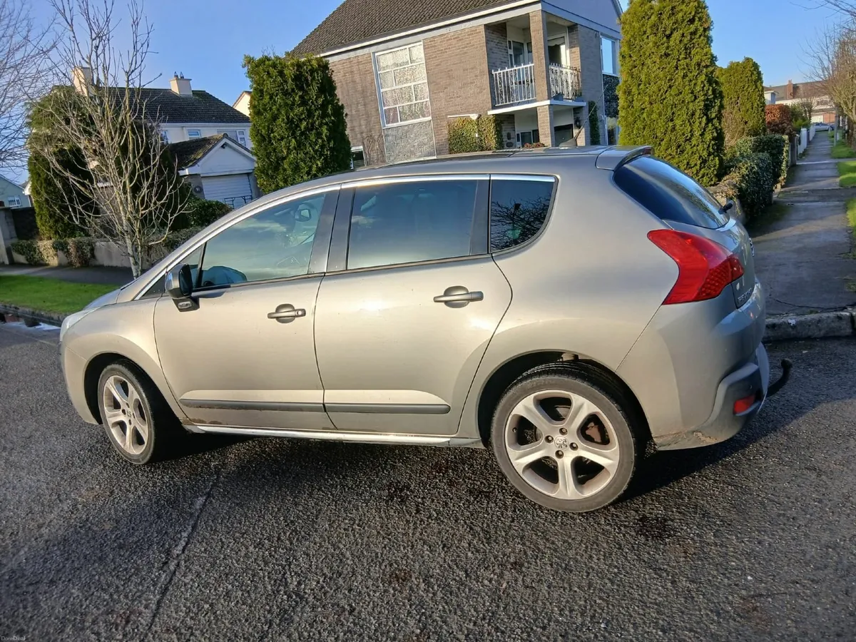 Peugeot 3008 2013 - Image 2