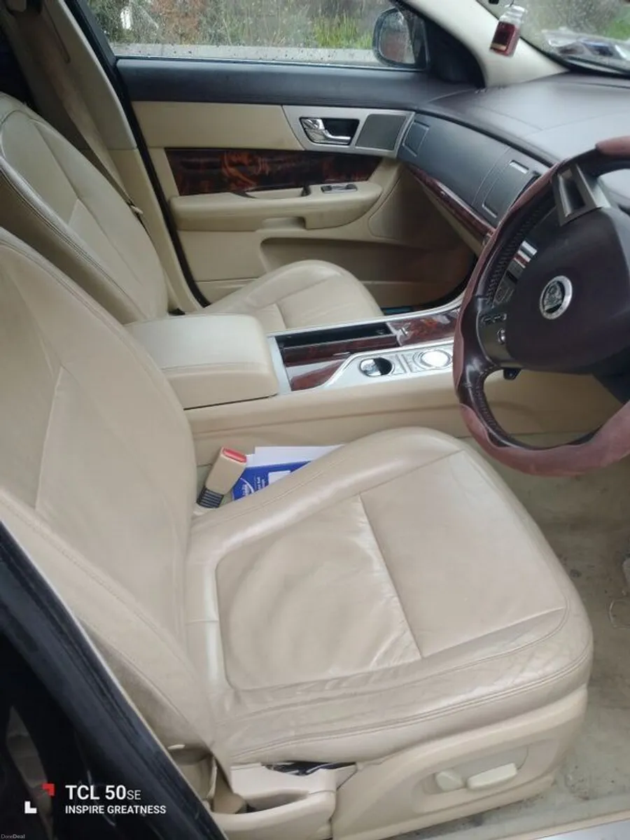 2009 Jaguar XF 3.0 S Luxury 4D - Image 3