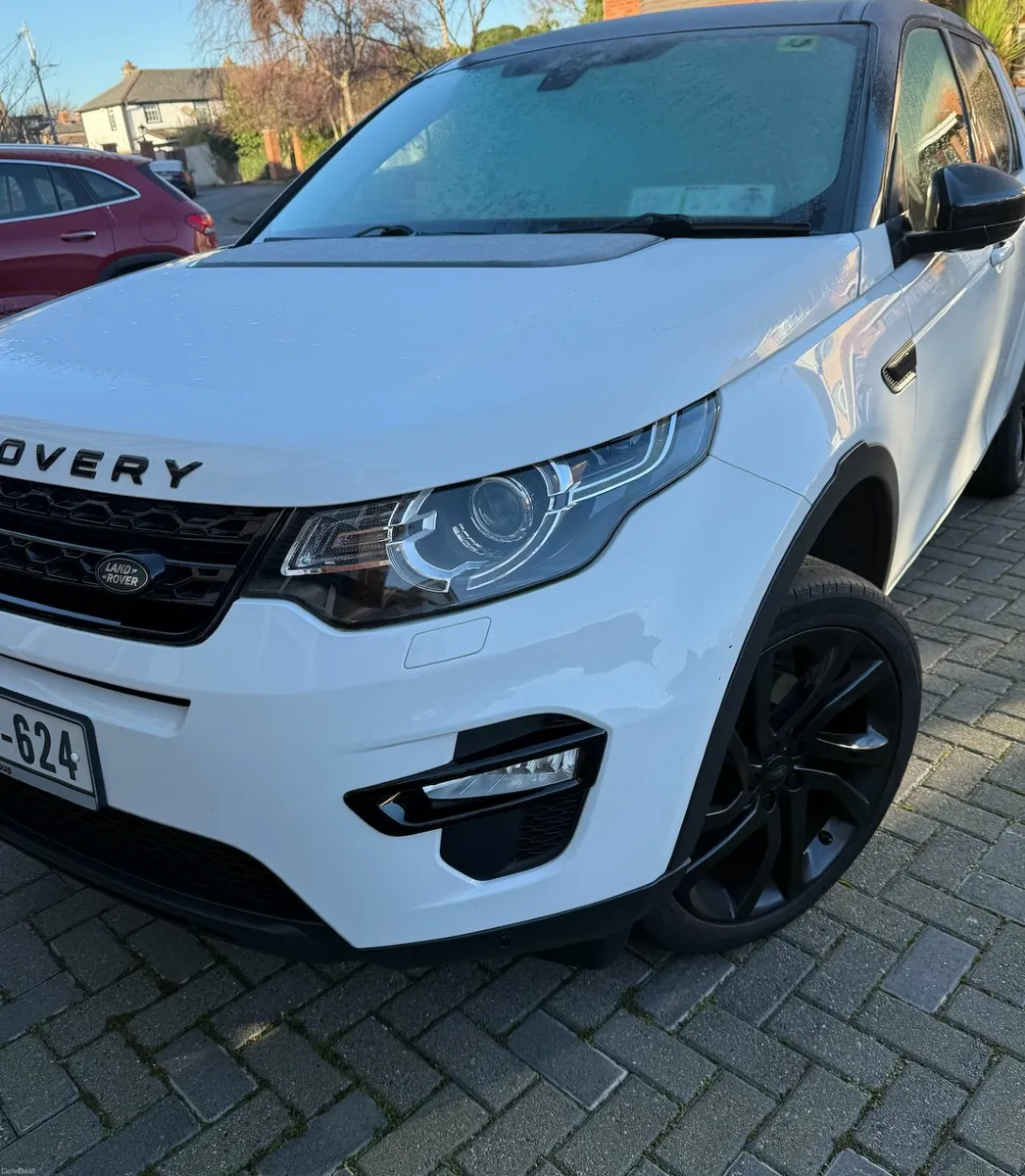 Land Rover Discovery Sport 2015 - Image 3