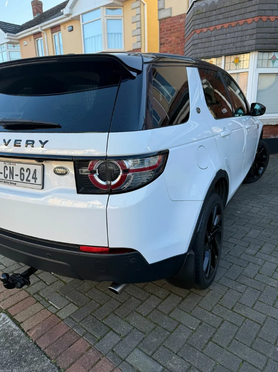 Land Rover Discovery Sport 2015 - Image 4