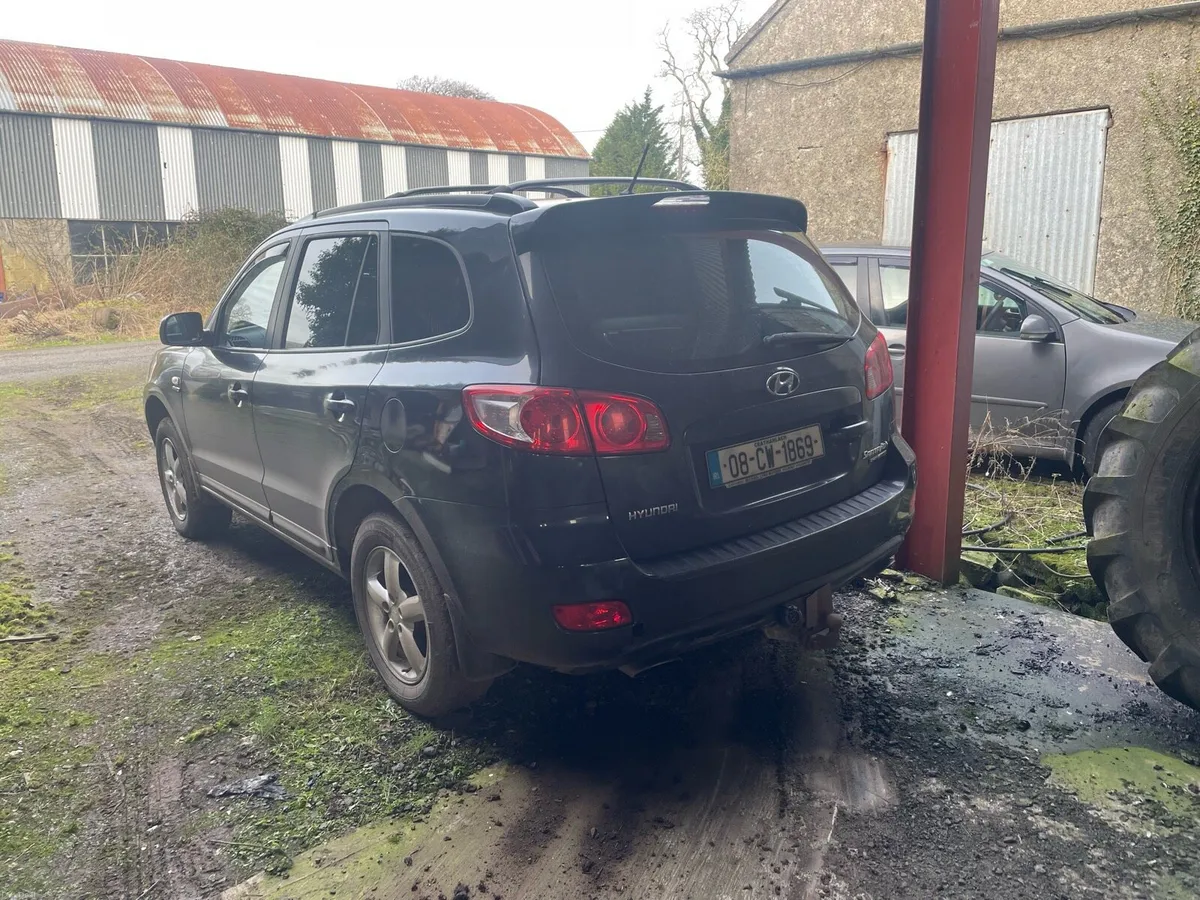 Hyundai Santa Fe Commercial - Image 3