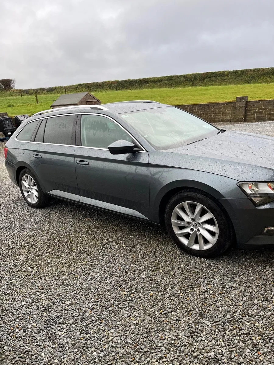 Skoda Superb Estate Automatic DSG - Image 5