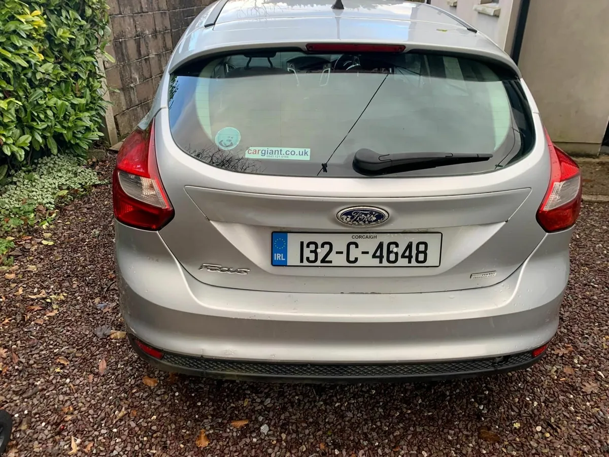 Ford Focus 1.6 TDCI Zetec Navigator Eco (Sep 2013) - Image 2