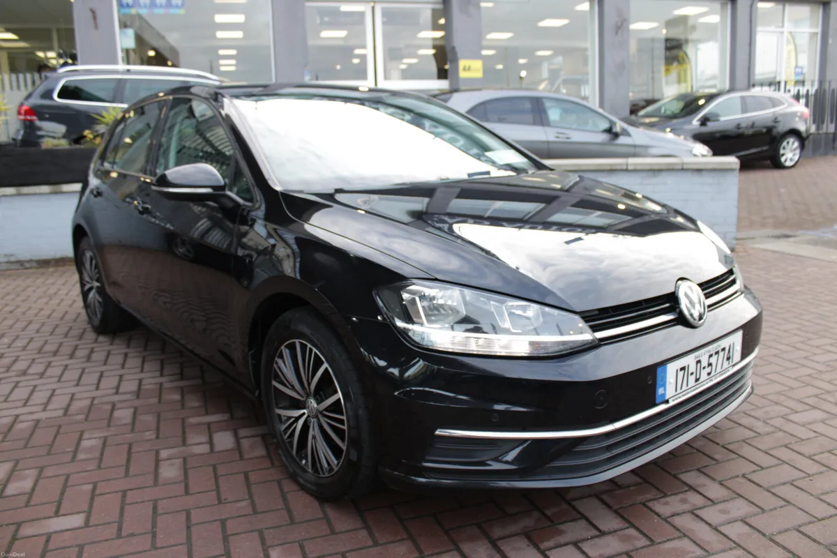 1.6 TDI SE NAV  115BHP 5DR HATCHBACK AUTOMATIC // - Image 2