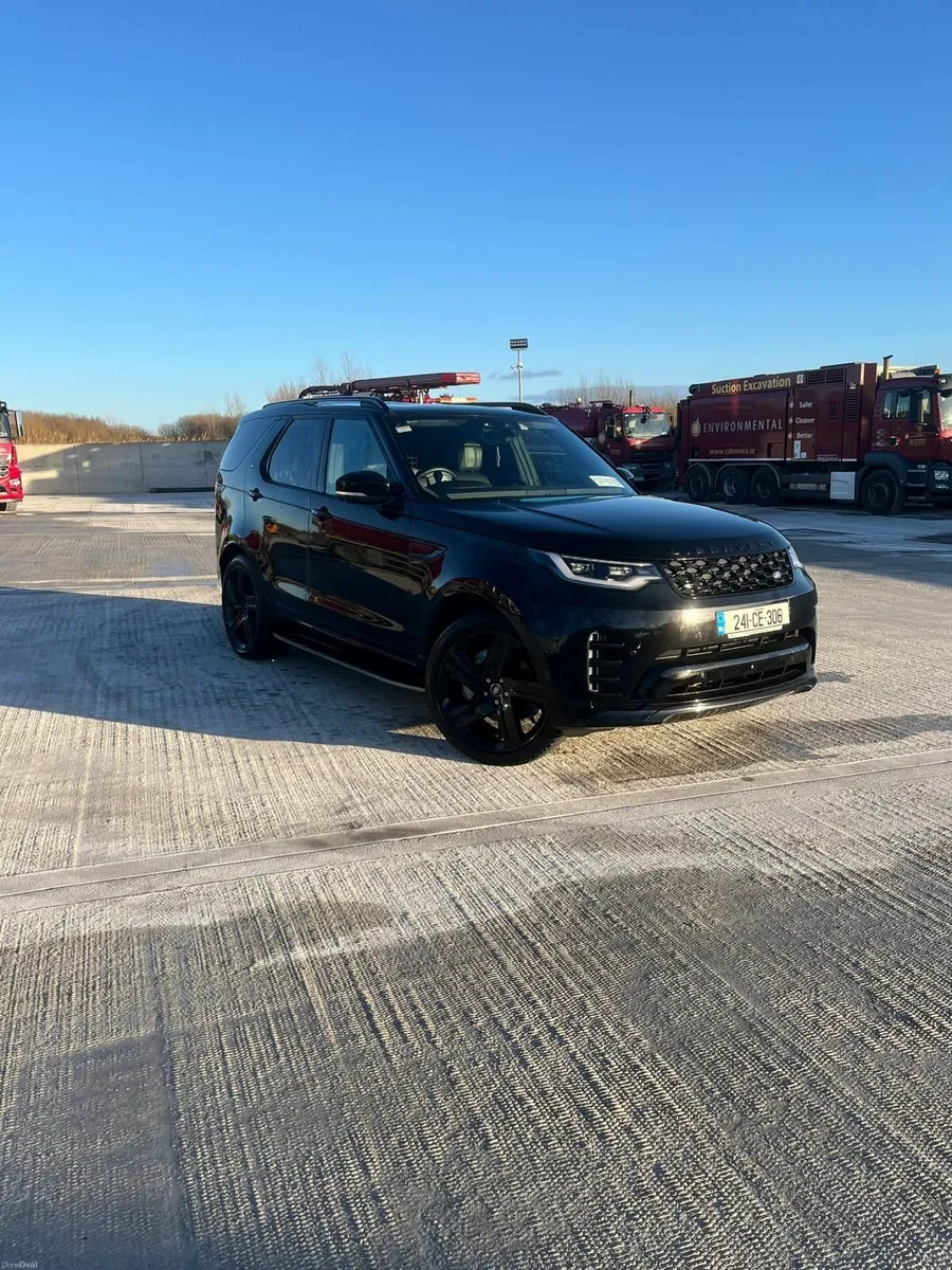 Land Rover Discovery 2024 - Image 1