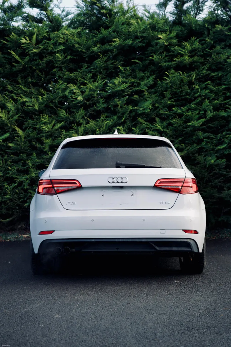🌟Audi A3 1.4 TFSI 2017 With Low Mileage🌟 - Image 3