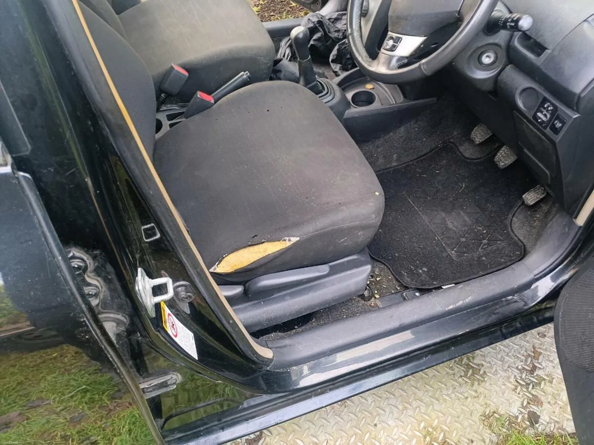 Toyota yaris 1.0 petrol engine - Image 3