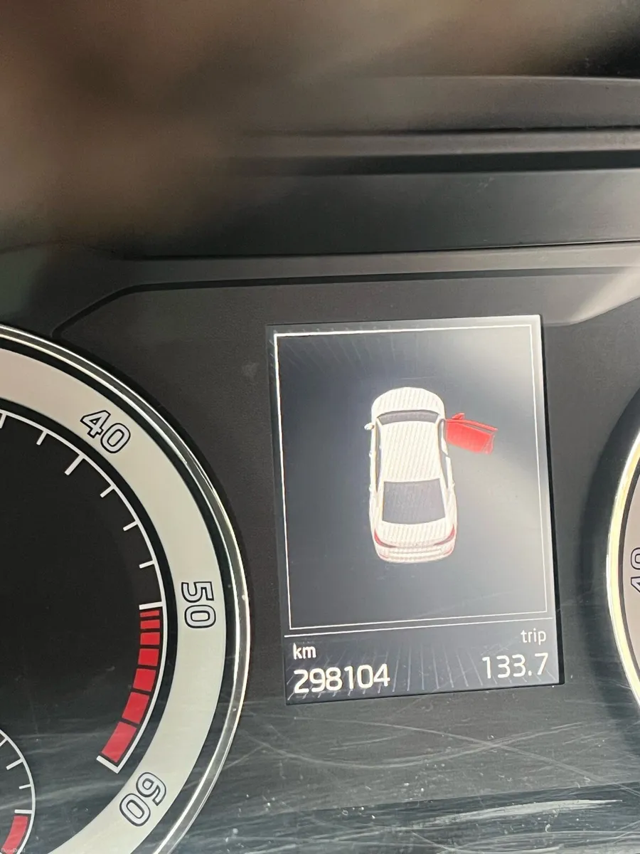 Skoda Superb Sportline - Image 2