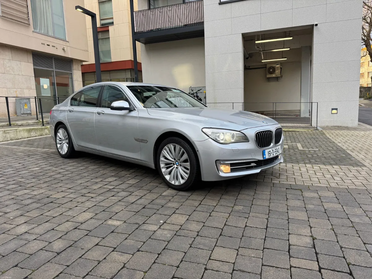 BMW 7-Series 2015 730d - Image 3