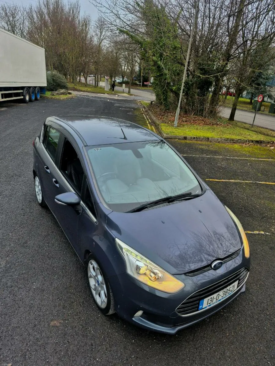 Automatic 2013 Ford B-MAX Titanium - Image 2