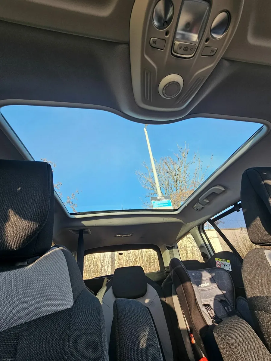 Citroen C4 Picasso 2015 Automatic - Image 4