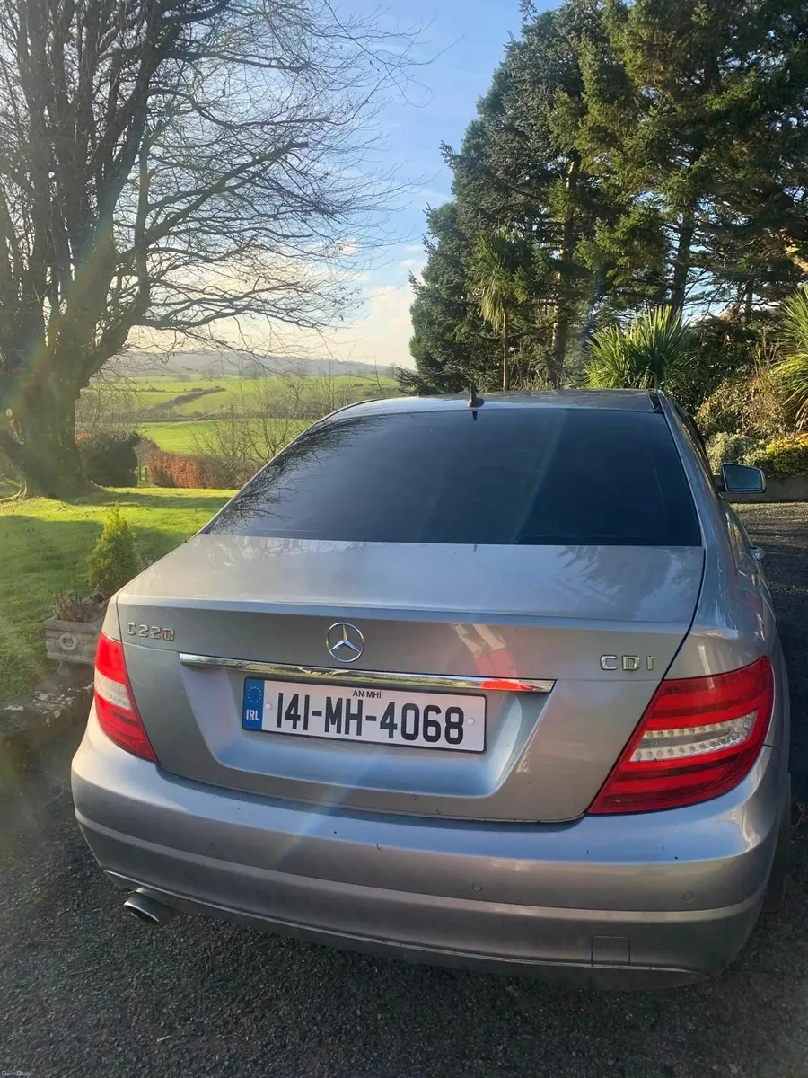 Mercedes-Benz C-Class 2014 Automatic - Image 3