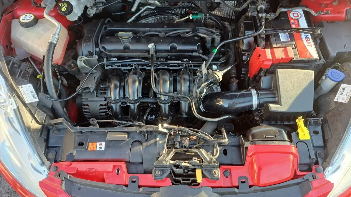 Ford Fiesta 1.25 ZETEC 5DR (2010) - Image 3