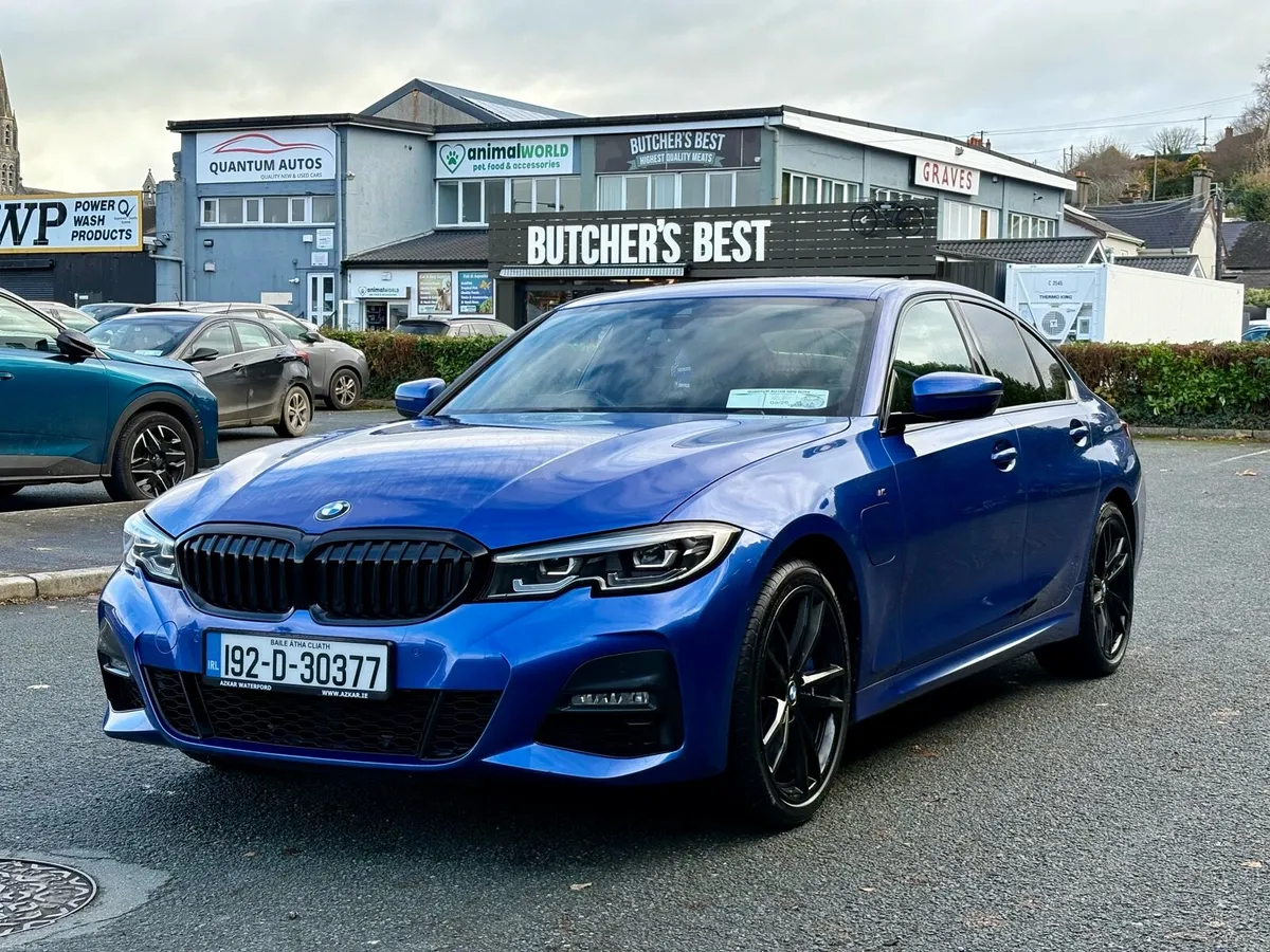 BMW 330e M SPORT PRO 2019 M Performance HIGH SPEC - Image 3