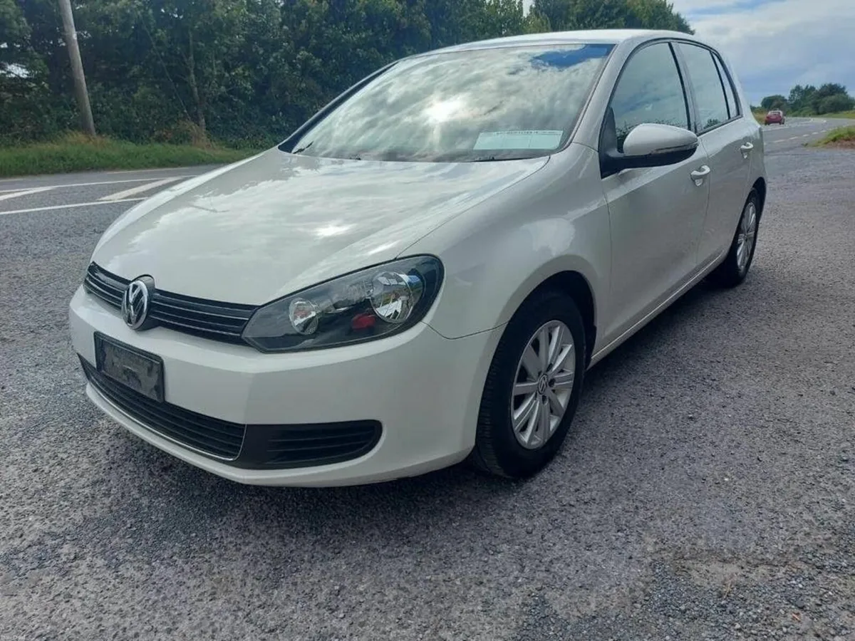 Volkswagen Golf 2012 Automatic - Image 2