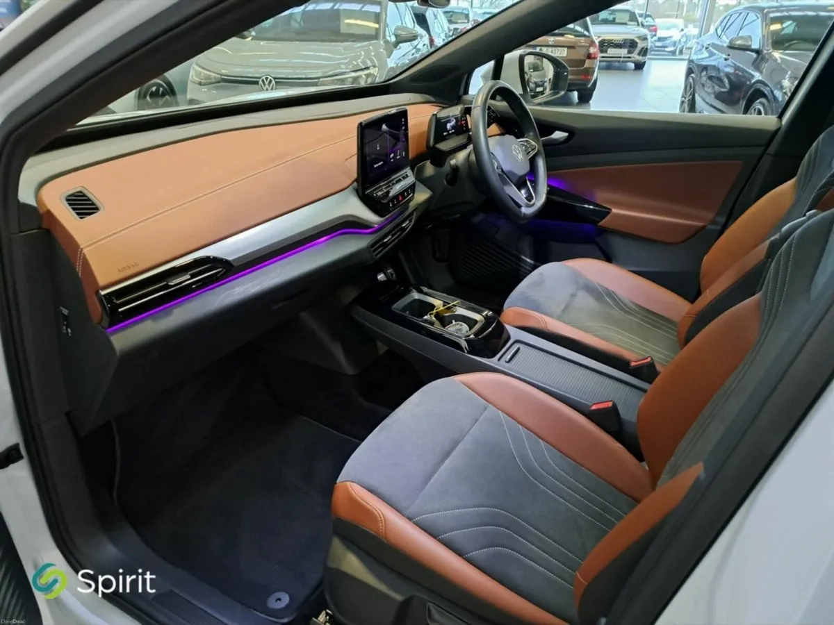 Volkswagen ID.4 FAMILY 77kWh*Pan Roof*204HP**Call - Image 4