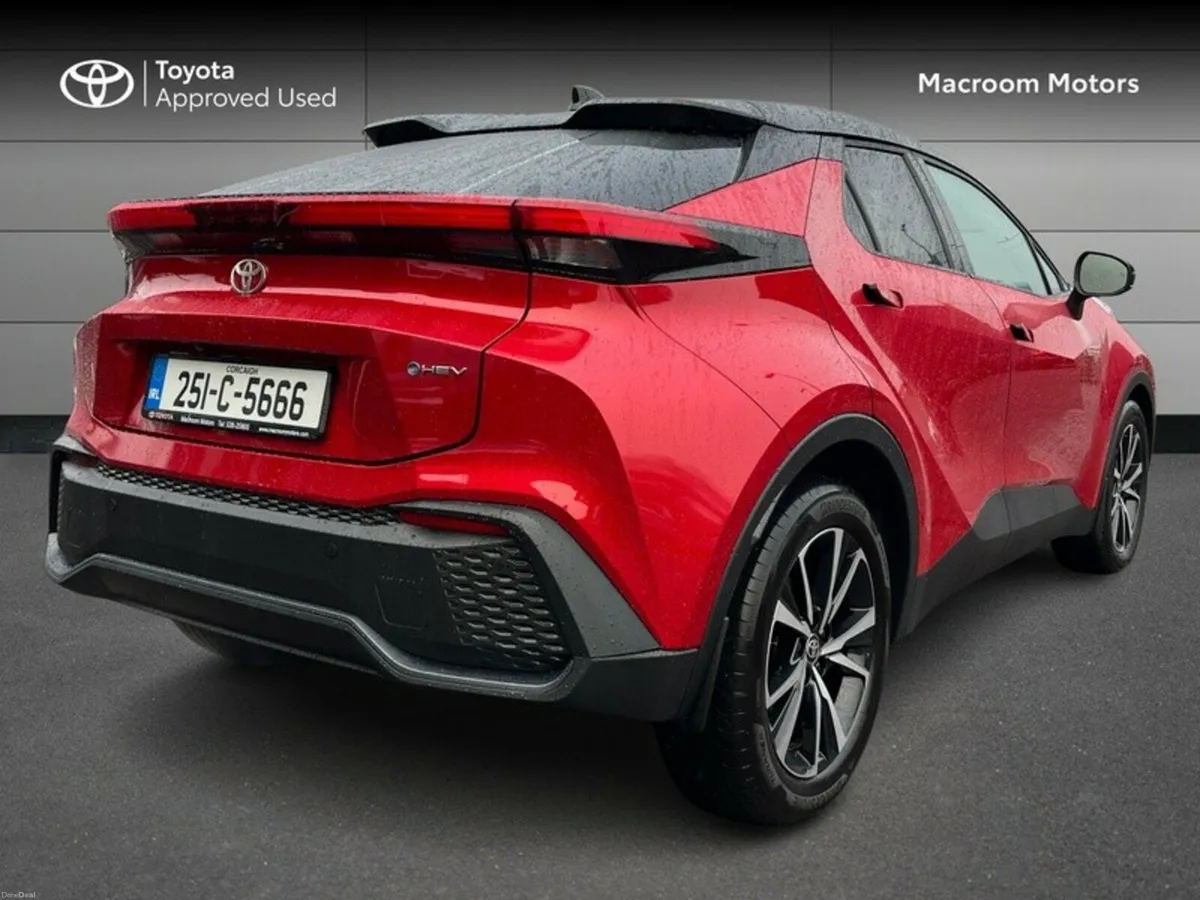 Toyota C-HR FRESH SELECTION OF TRADE-INS HYBRID SP - Image 2