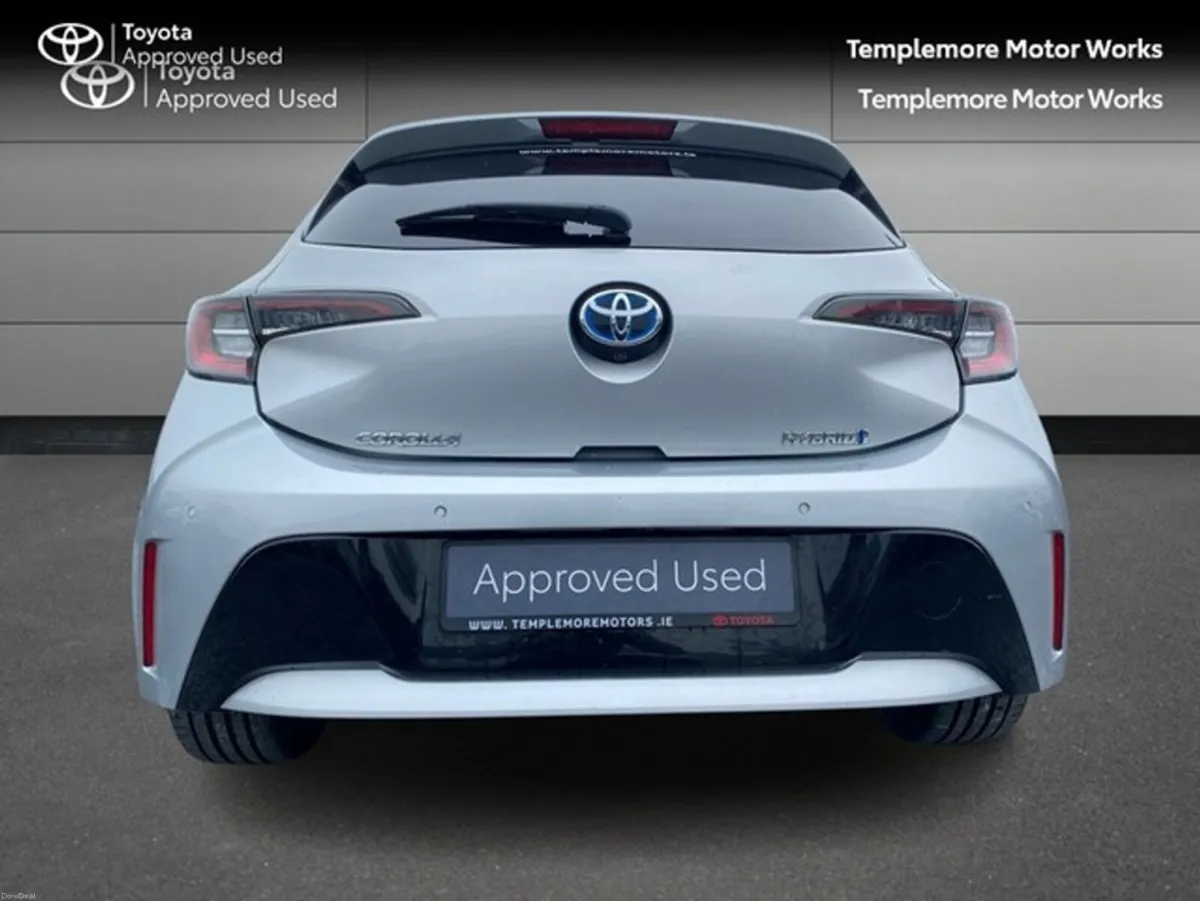 Toyota Corolla 1.8 HIGH SPEC COROLLA HATCH HYBRID - Image 4