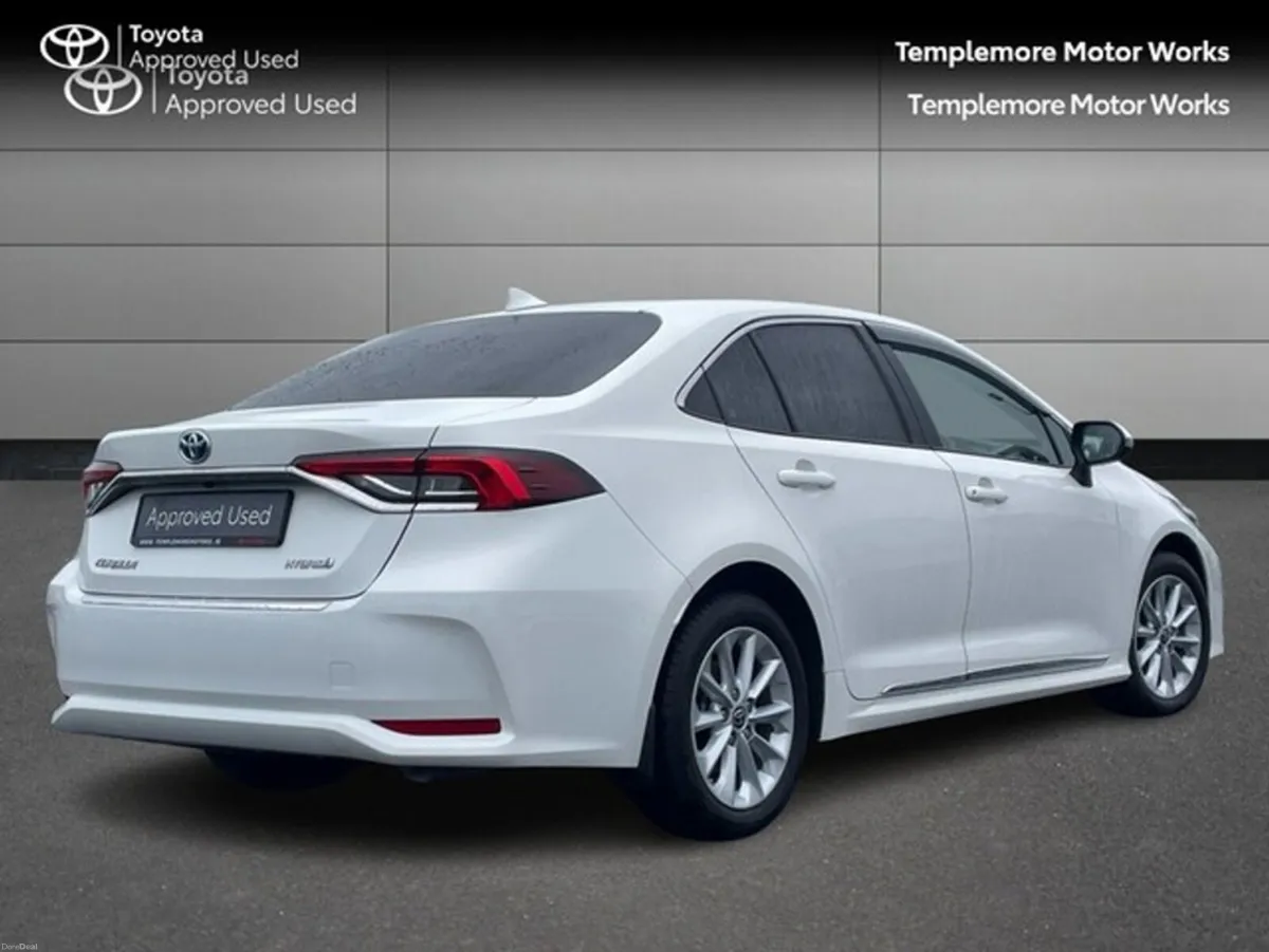 Toyota Corolla COROLLA HYBRID LUNA SALOON - Image 2